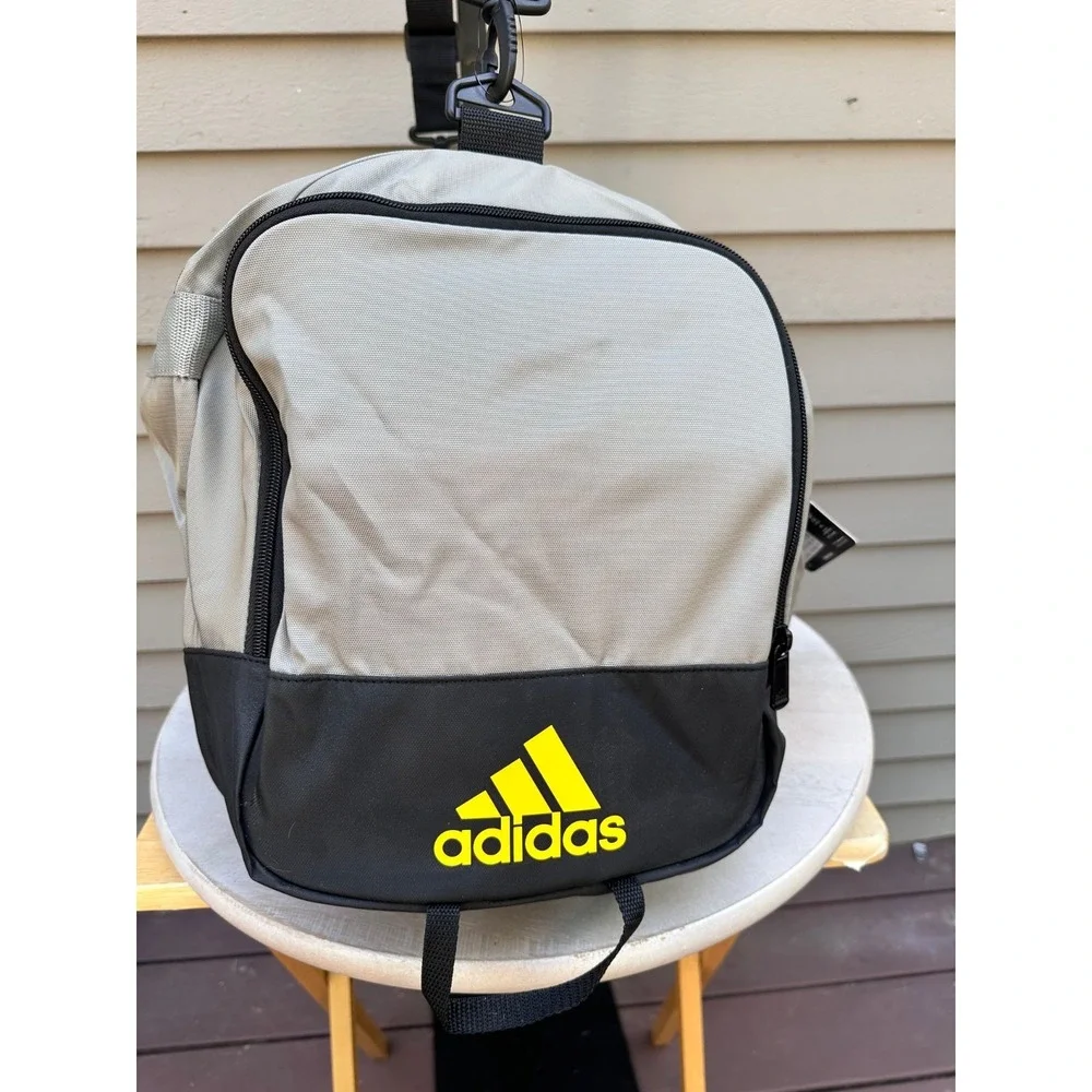Adidas Defender IV Medium Gym Training Duffel Bag Silver Gray Padded Handles NWT